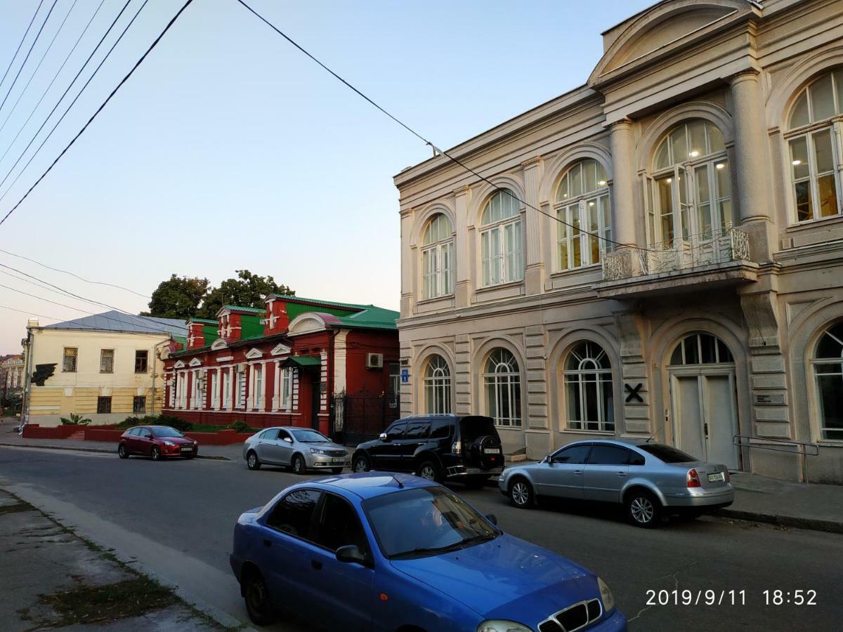 Apartments At Kontorska 10 Kharkiv Bagian luar foto