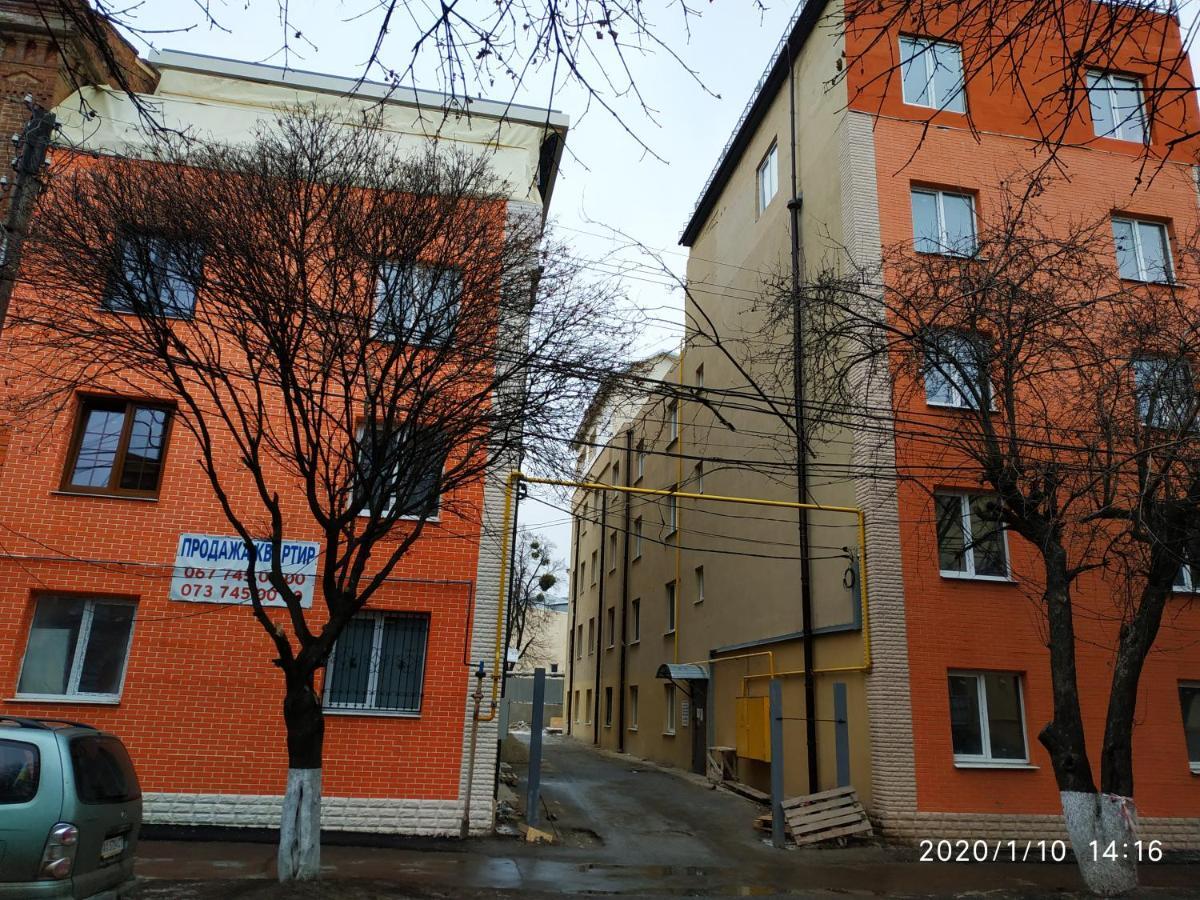 Apartments At Kontorska 10 Kharkiv Bagian luar foto